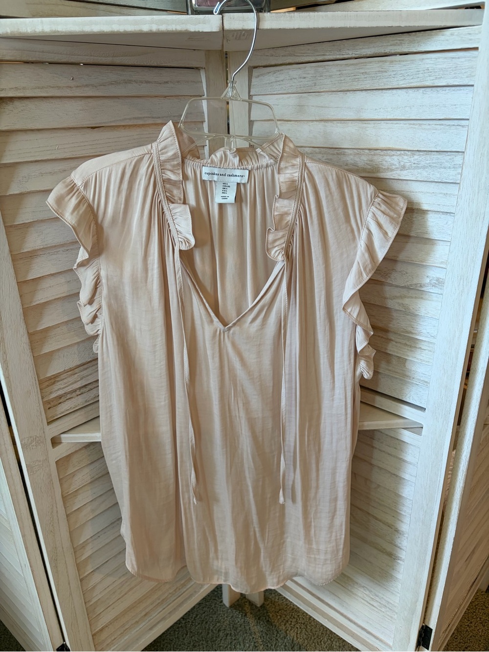 cupcakes & cashmere Blush Ruffle Tie-Neck Blouse